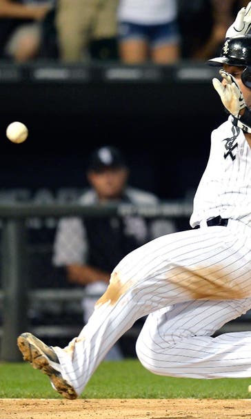 Abreu's hit streak at 21 games as White Sox beat Twins